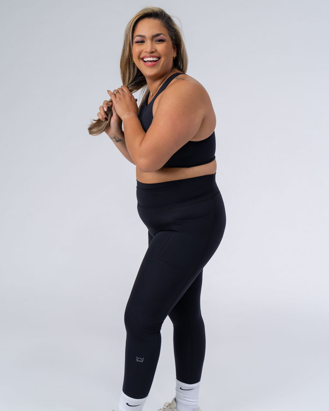 ESSENCE Full Length Pocket Legging