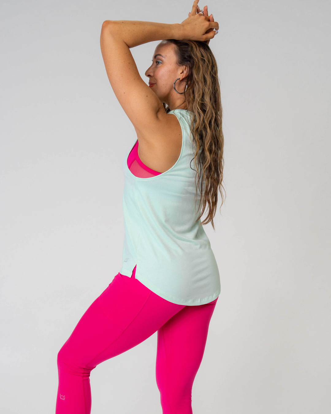 Flowy Scoop Hem Muscle Tank
