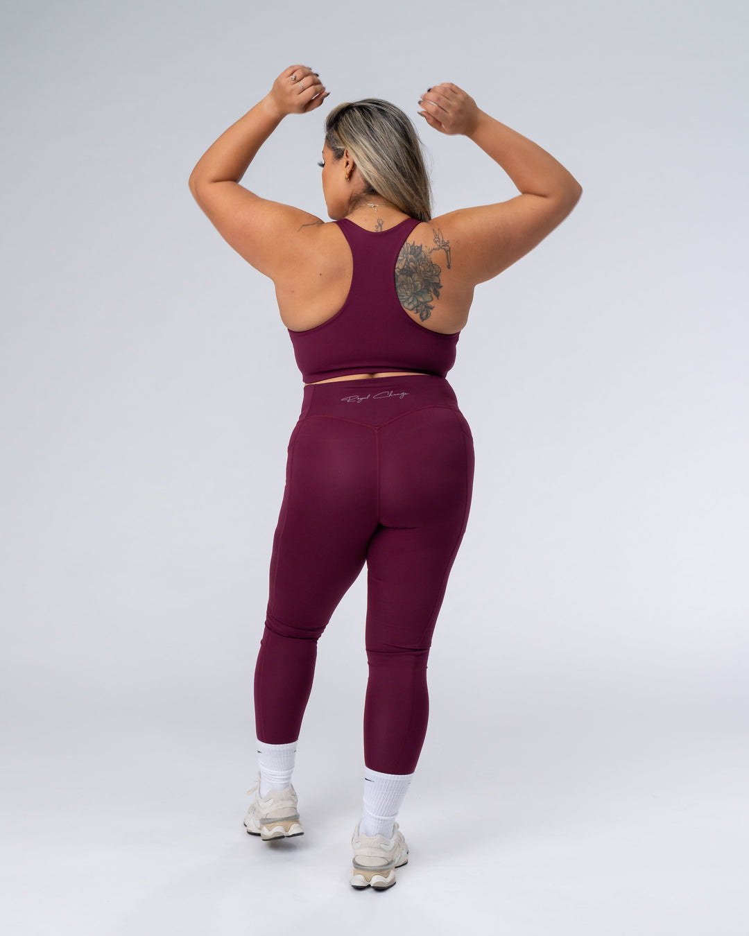 ESSENCE Scoop Neck Racerback Sports Bra