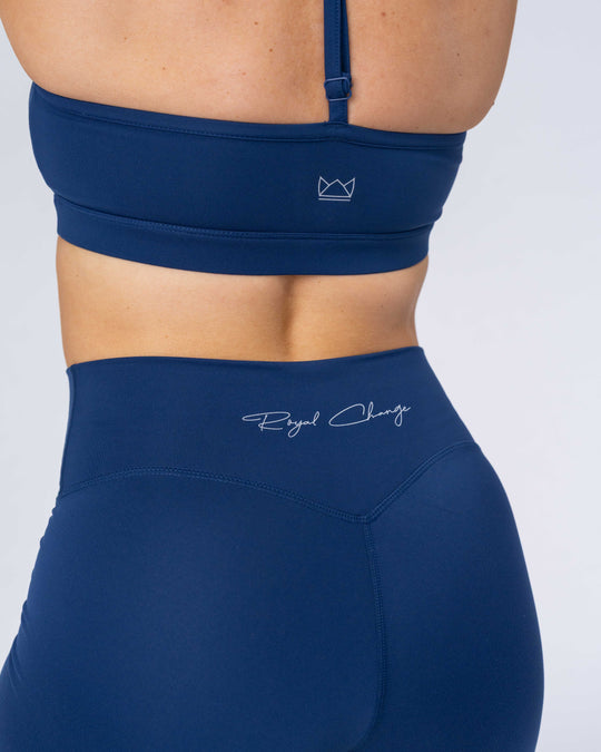 ESSENCE 4.5" Performance Short