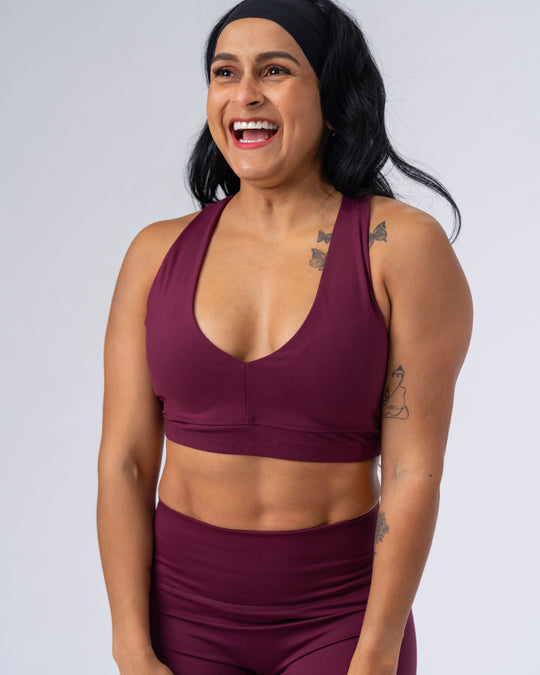 ESSENCE Scoop Neck Racerback Sports Bra