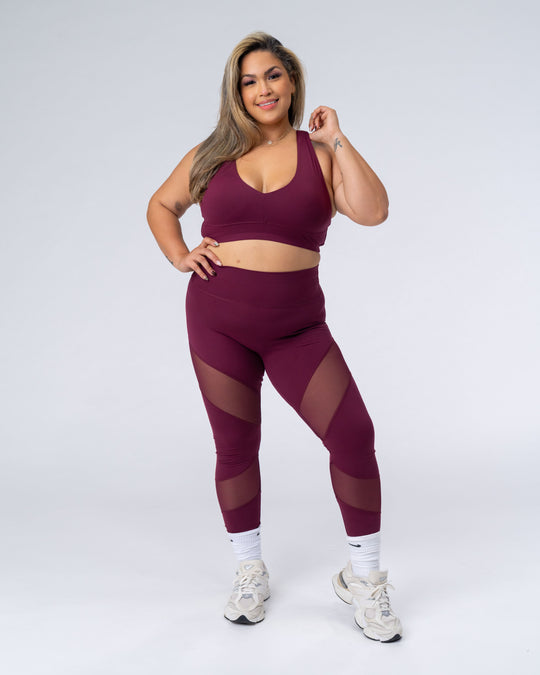 ESSENCE Performance Mesh Wrapped Legging