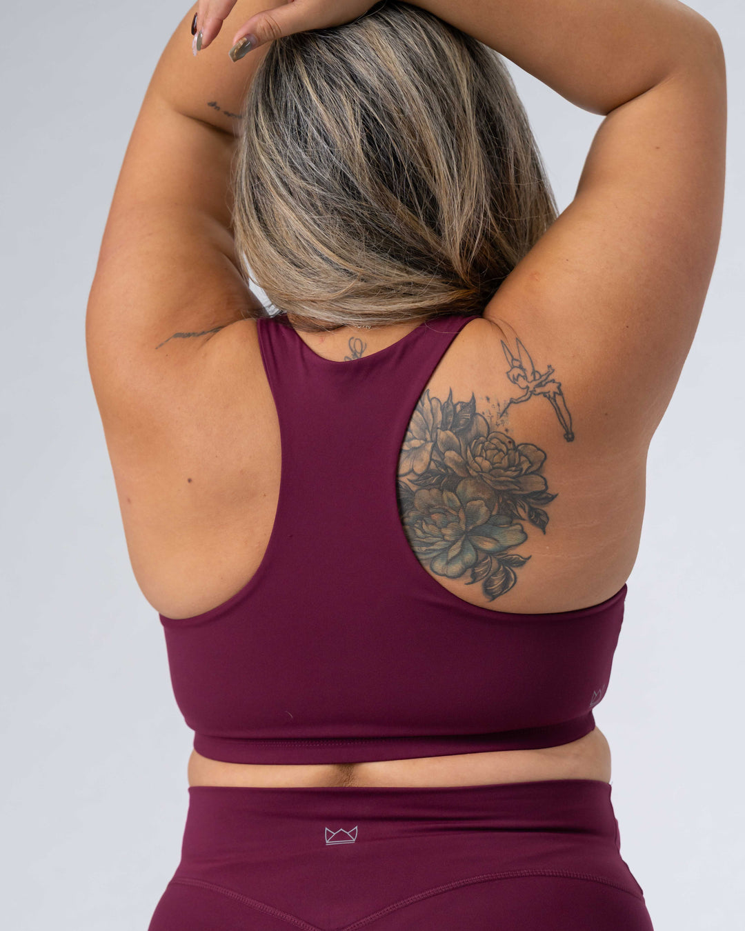 ESSENCE Scoop Neck Racerback Sports Bra