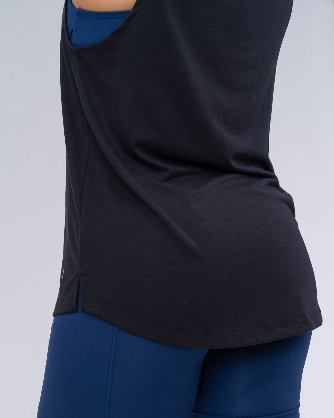 Flowy Scoop Hem Muscle Tank