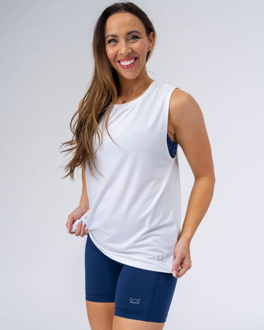 Flowy Scoop Hem Muscle Tank