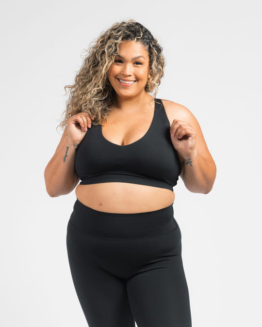 BOLD Scoop Neck Racerback Sports Bra