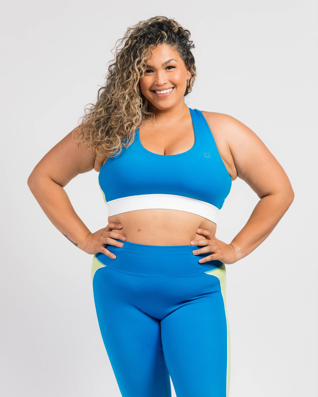 BOLD Criss-Cross Sports Bra