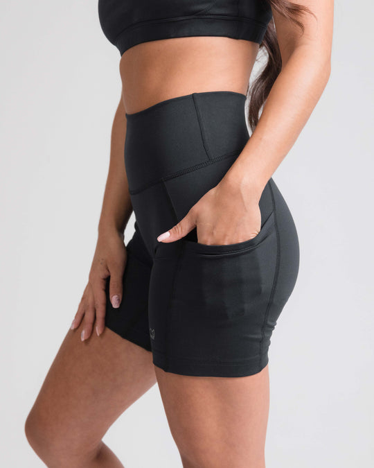 BOLD 7" Biker Pocket Short