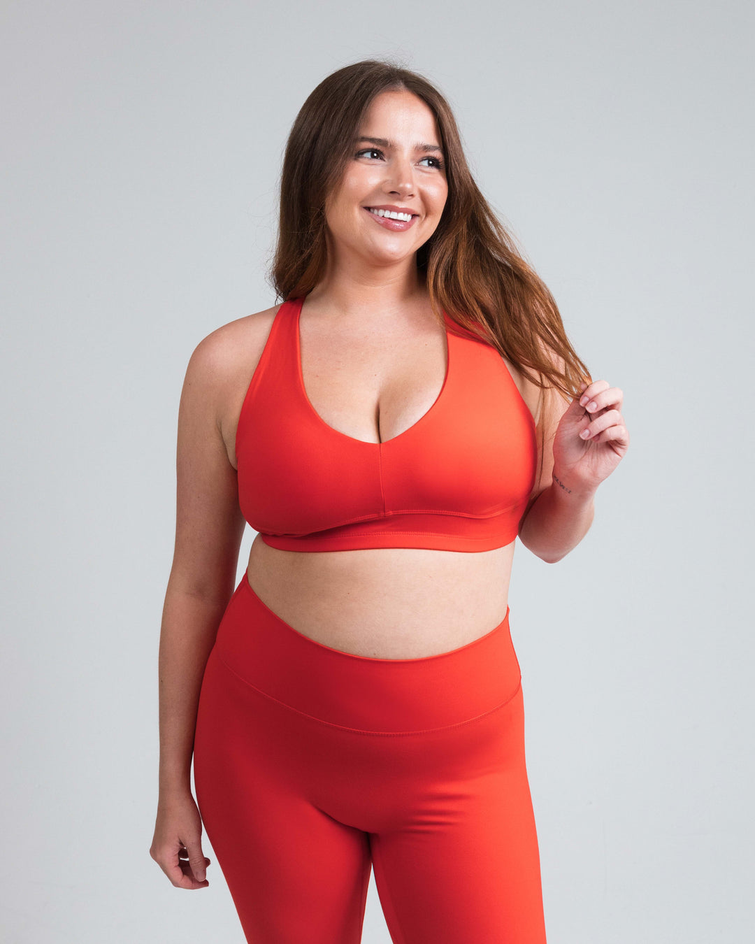 BOLD Scoop Neck Racerback Sports Bra
